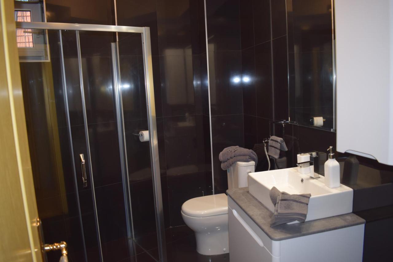 Klara'S Apartment Ni Екстериор снимка